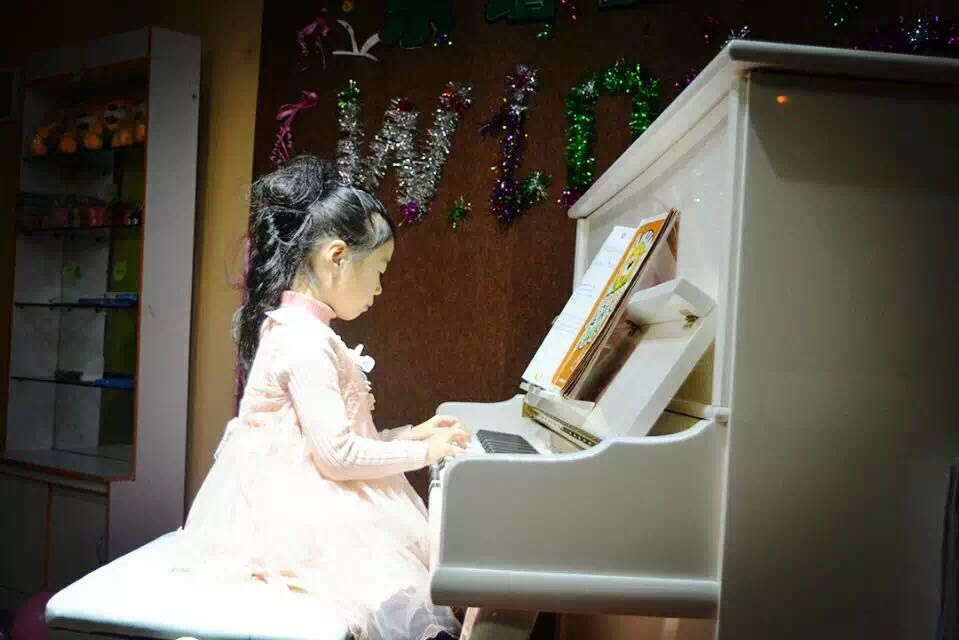 日照樂譜生半小時(shí) 輕松啟蒙，讓孩子愛上彈鋼琴