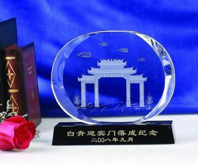夢(mèng)煥工藝 鄭州水晶辦公臺(tái)歷——汽車慶典與新車上市場(chǎng)的品味之選